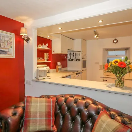Chestnut Cottage, Holiday home