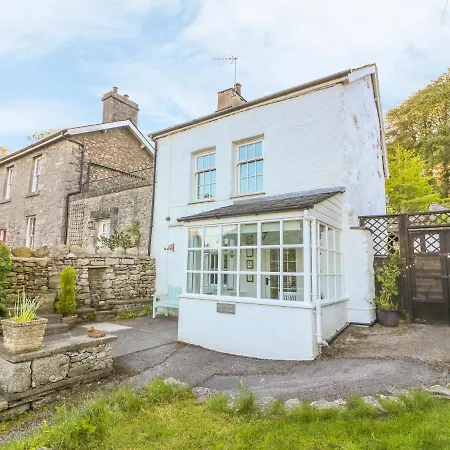 Chestnut Cottage, *