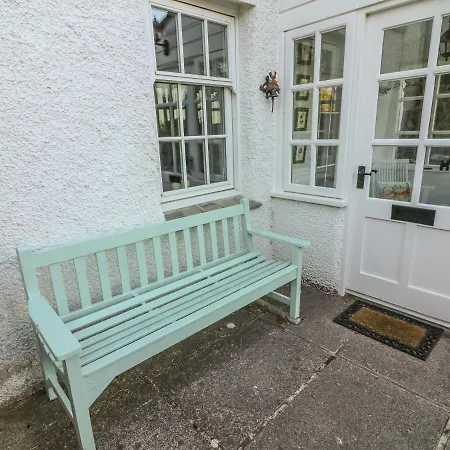 Holiday home Chestnut Cottage,