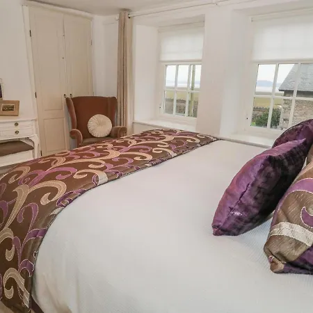 Chestnut Cottage, *