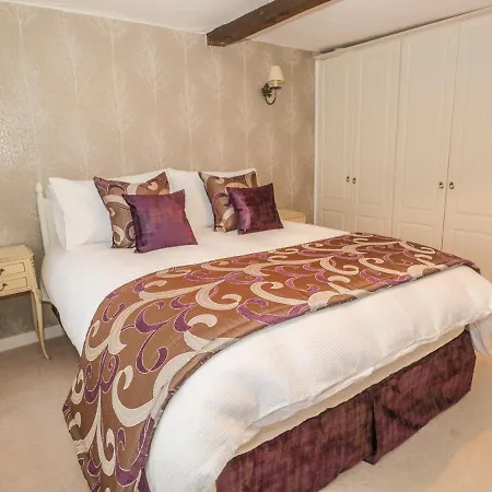 Chestnut Cottage, Holiday home Grange-over-Sands